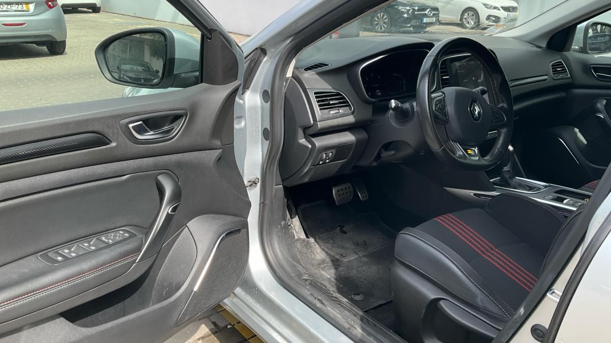 renault-megane-sport-tourer-2022-diesel-1461cc