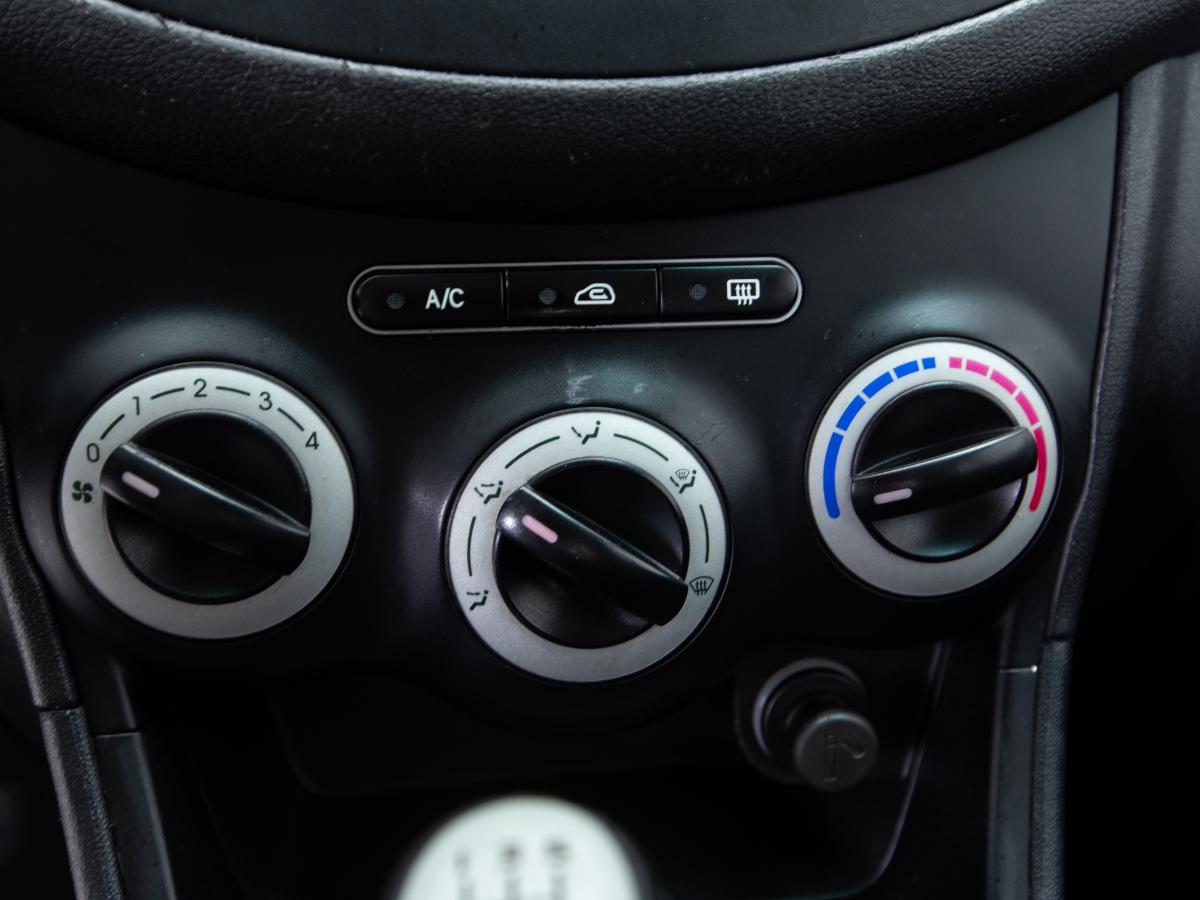 hyundai-i10-2010-gasolina-1248cc