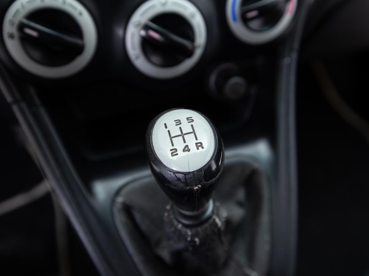 hyundai-i10-2010-gasolina-1248cc