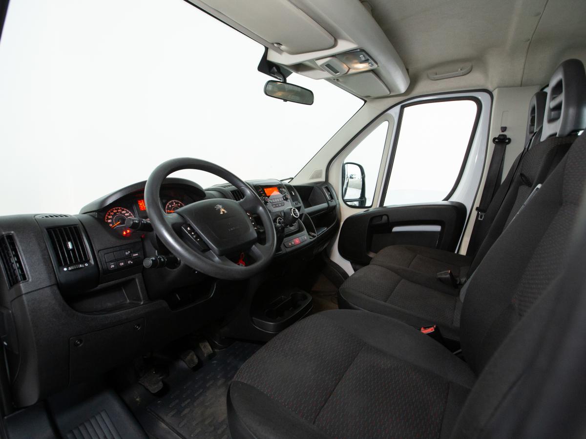peugeot-boxer-2022-diesel-2179cc