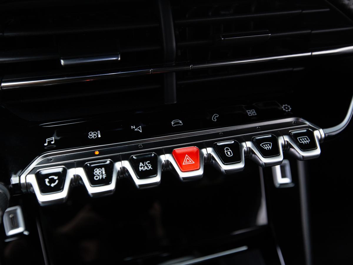 peugeot-2008-2021-diesel-1499cc