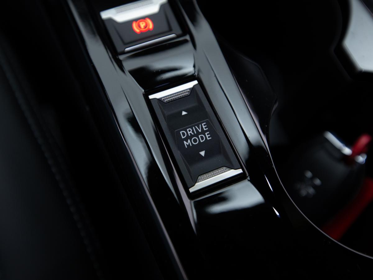 peugeot-2008-2021-diesel-1499cc