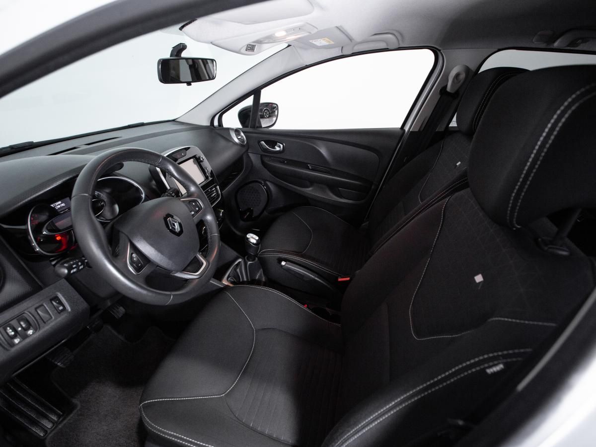 renault-clio-sport-tourer-2016-diesel-1461cc