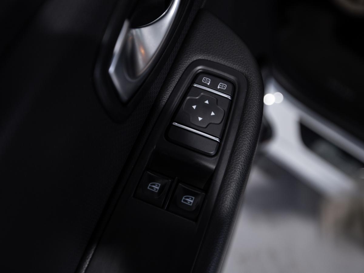 renault-clio-sport-tourer-2016-diesel-1461cc