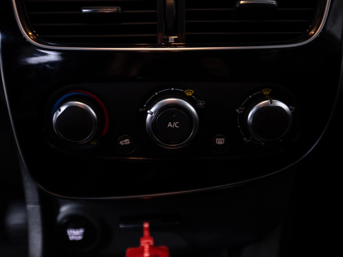 renault-clio-sport-tourer-2016-diesel-1461cc