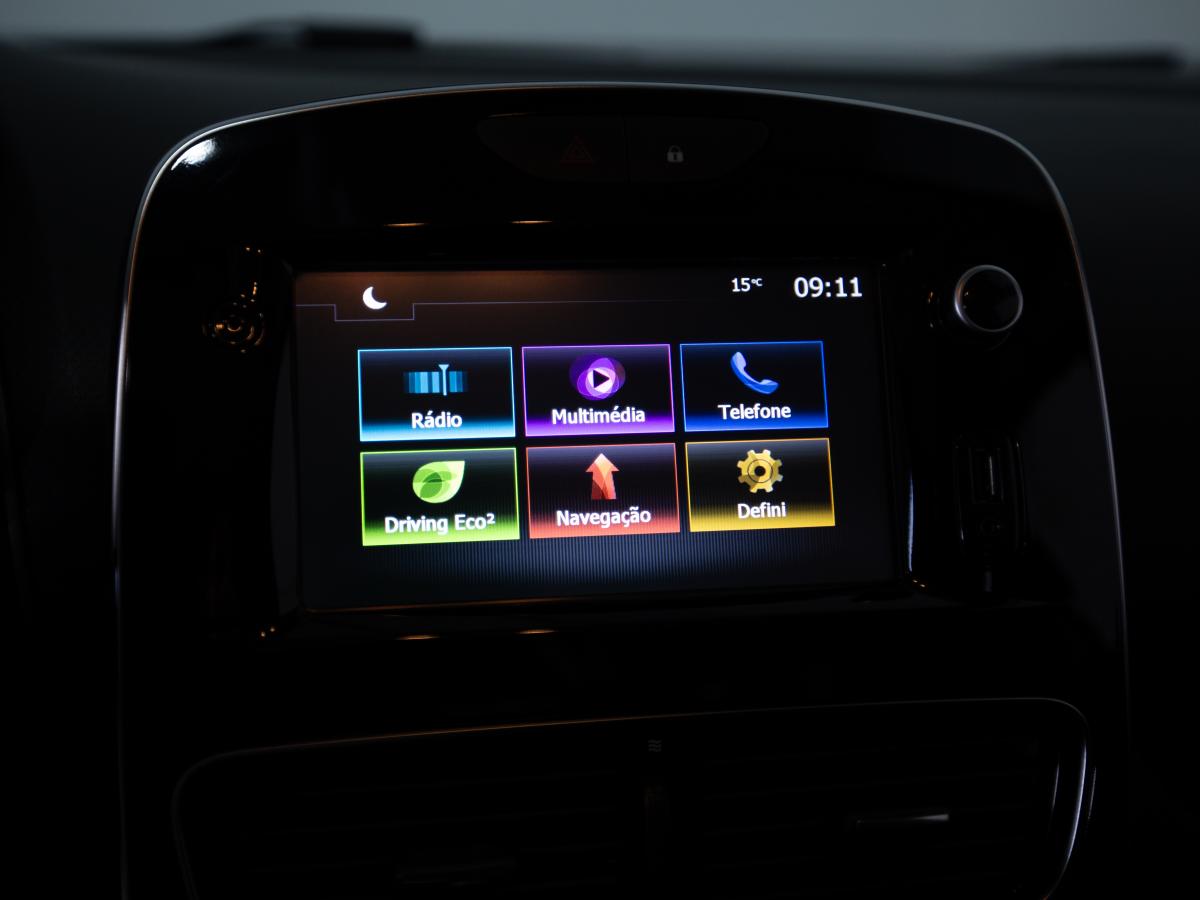 renault-clio-sport-tourer-2016-diesel-1461cc