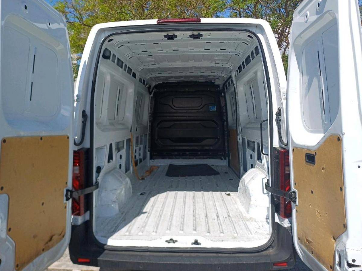 renault-master-2025-diesel-2299cc