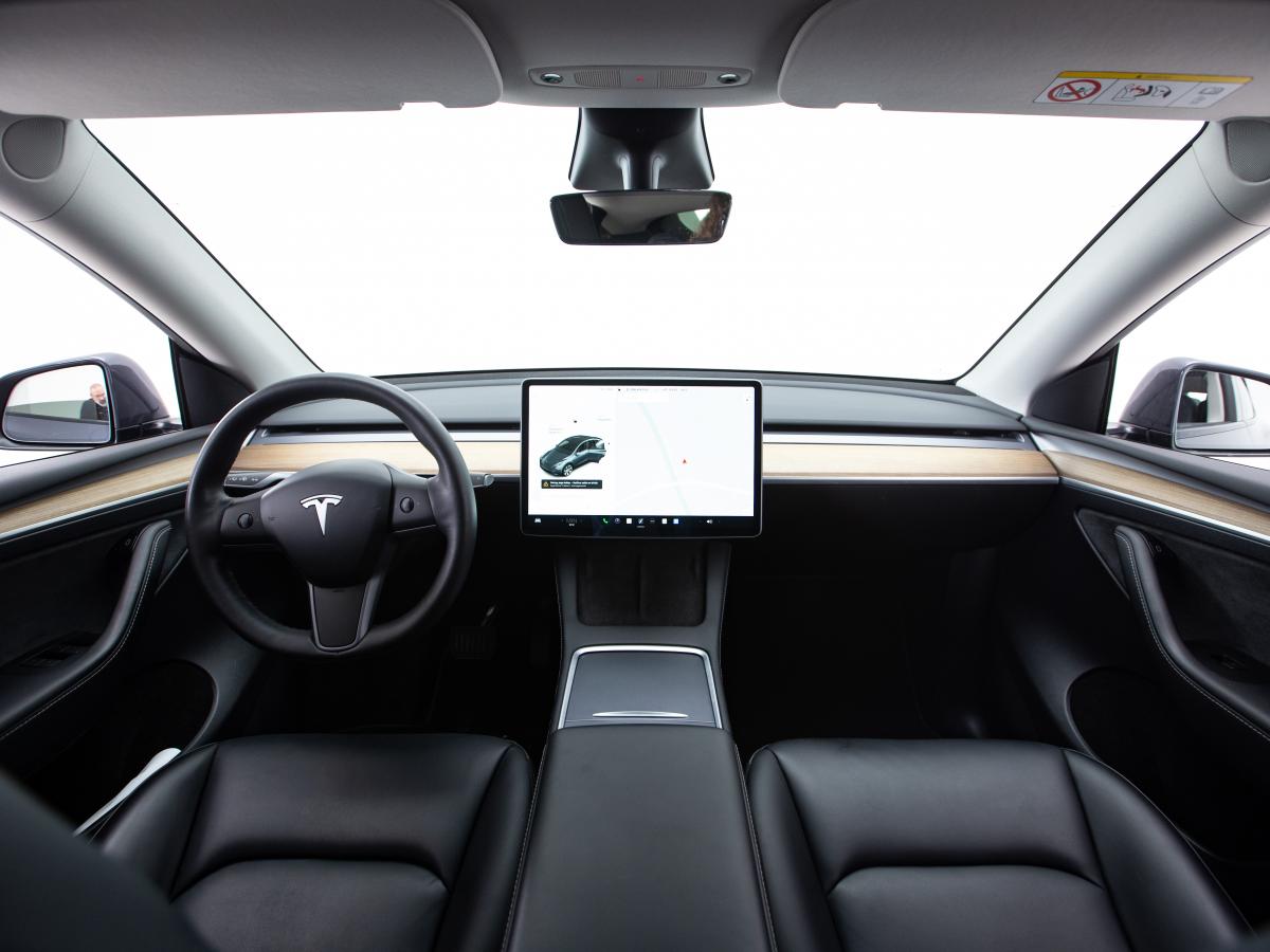 tesla-model-y-2021-eletrico-0cc