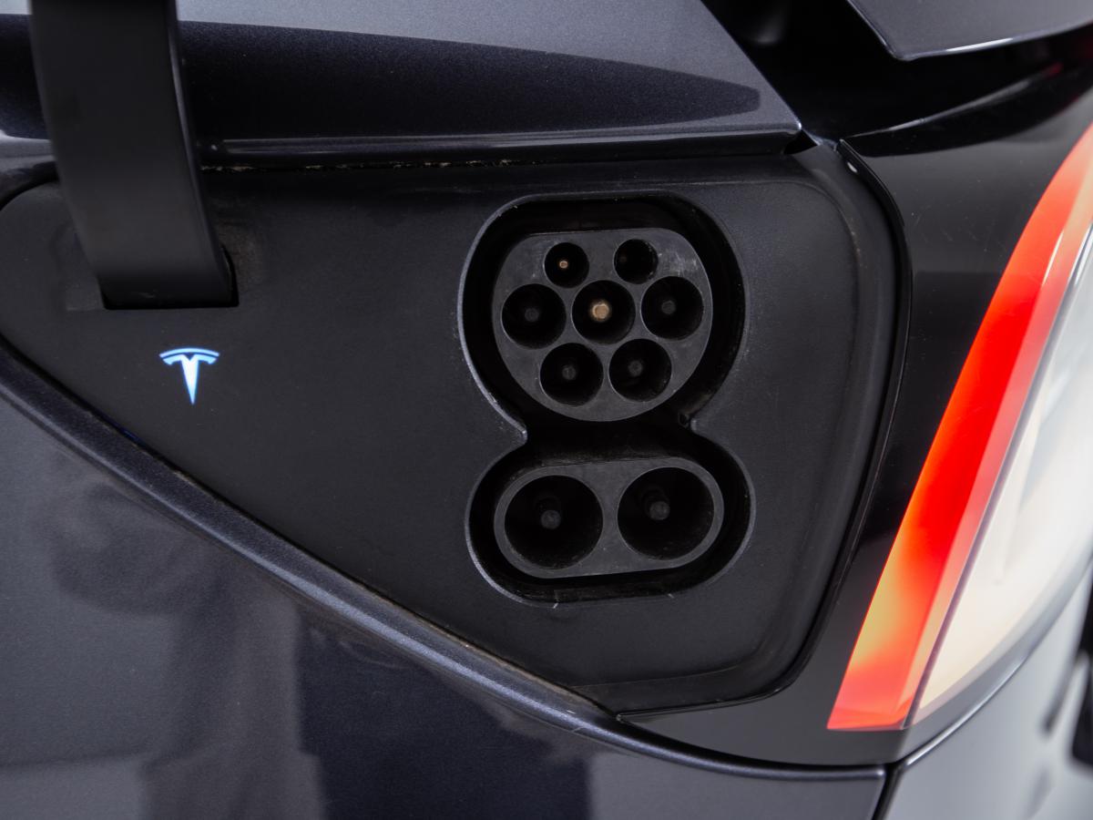tesla-model-y-2021-eletrico-0cc