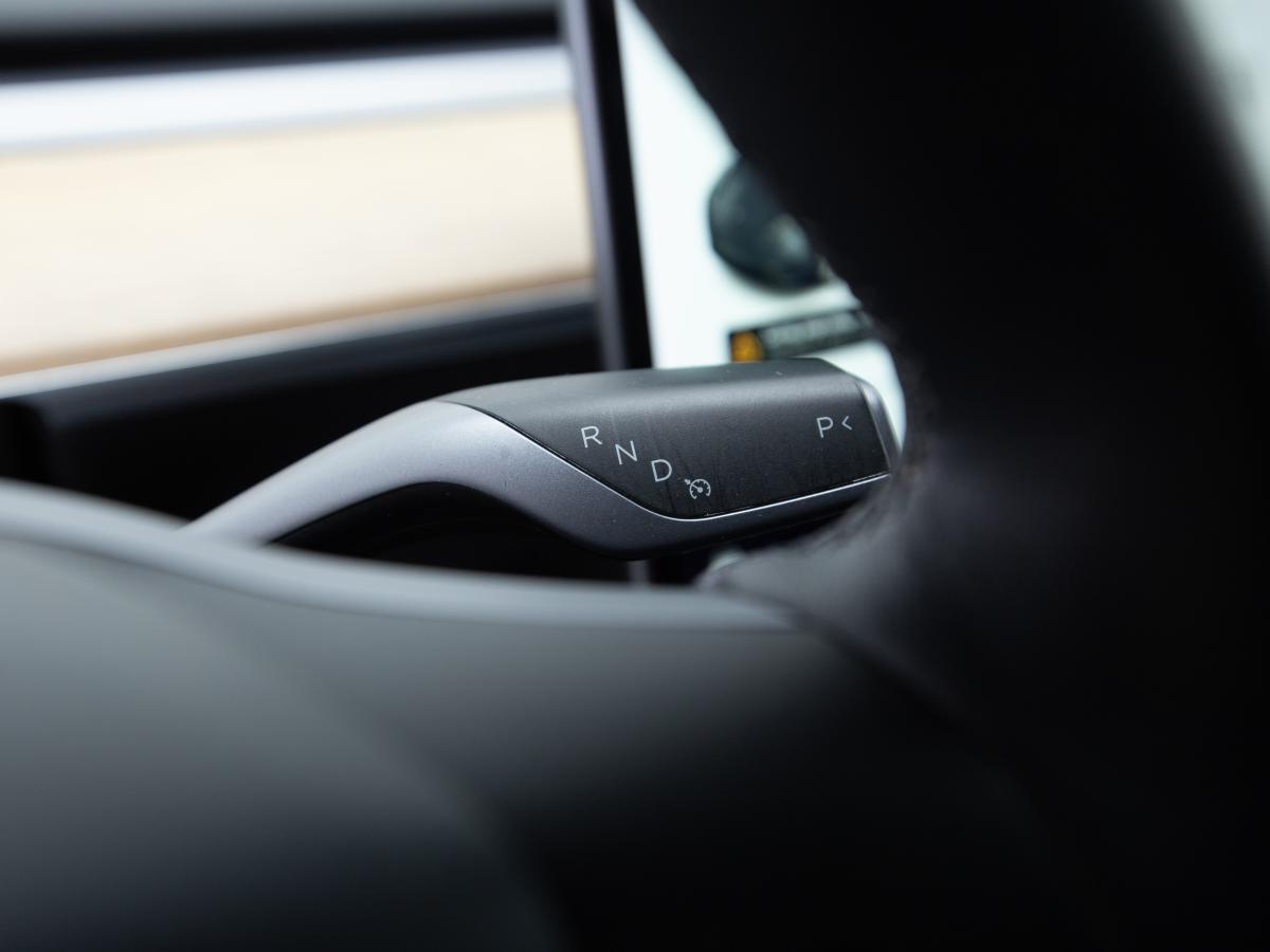 tesla-model-y-2021-eletrico-0cc