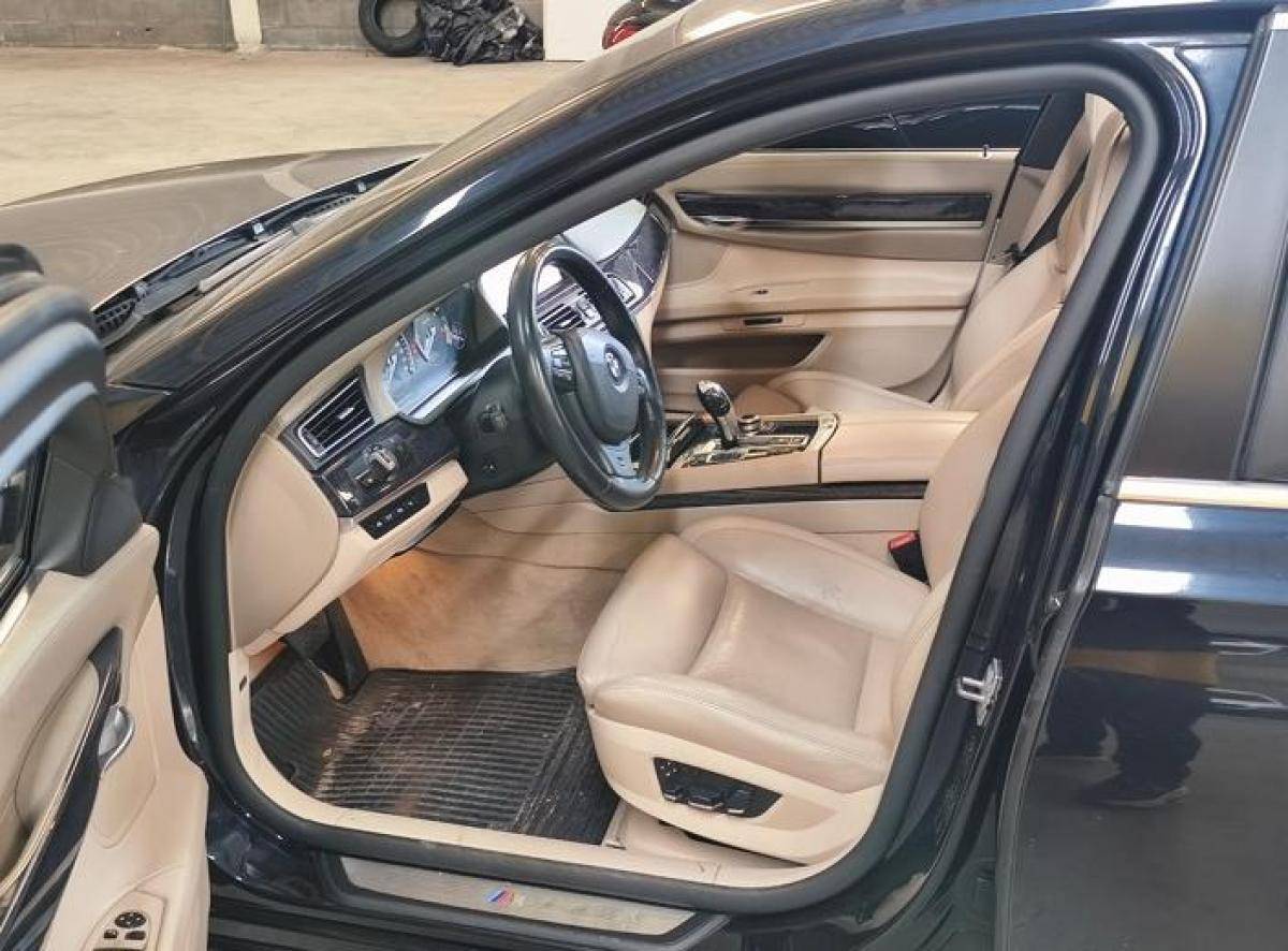 bmw-serie-7-2009-diesel-2993cc