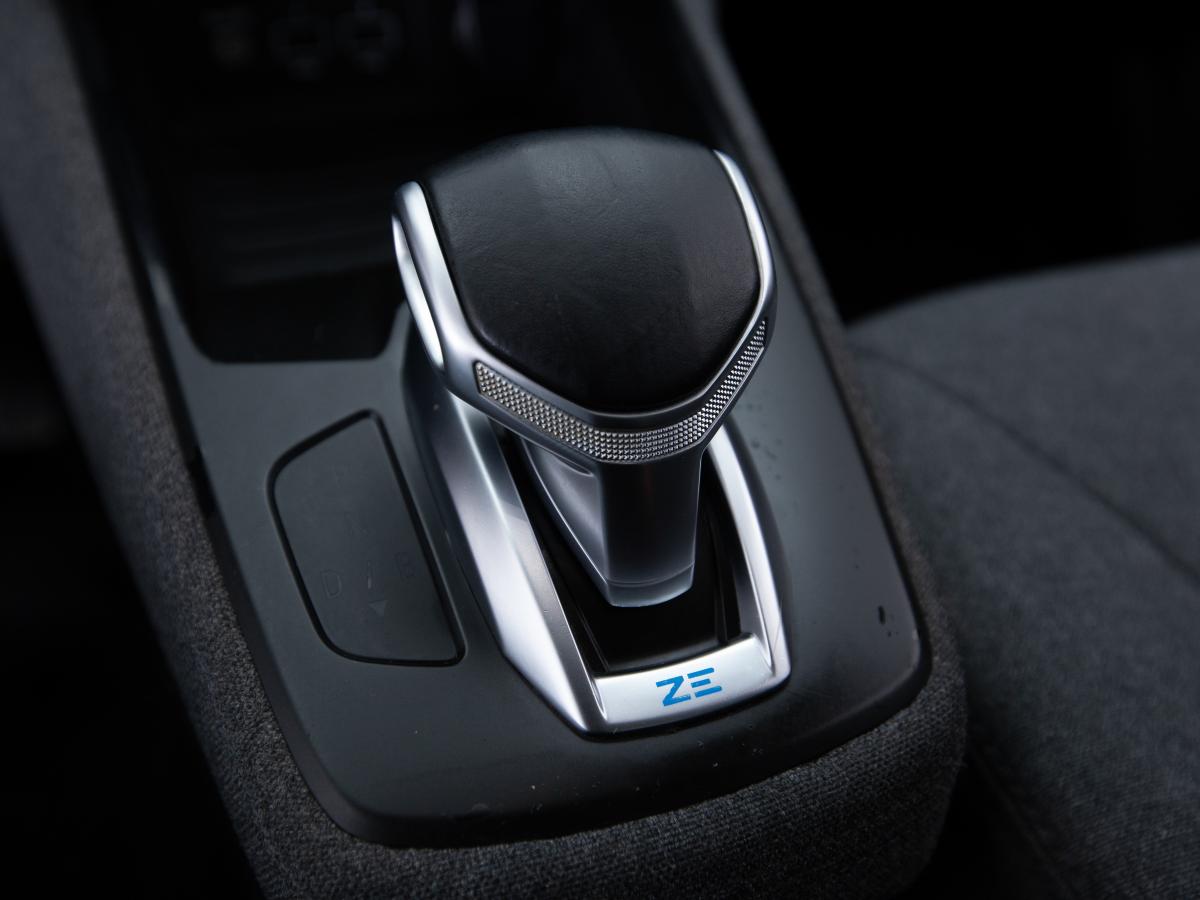 renault-zoe-2022-eletrico-0cc