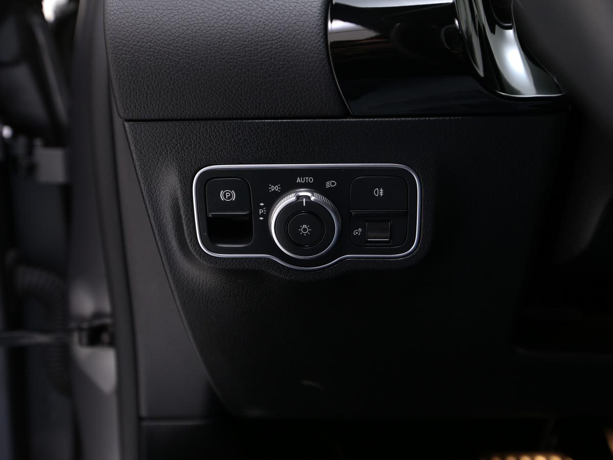 mercedes-benz-classe-b-2023-hibrido-a-gasolina-1332cc