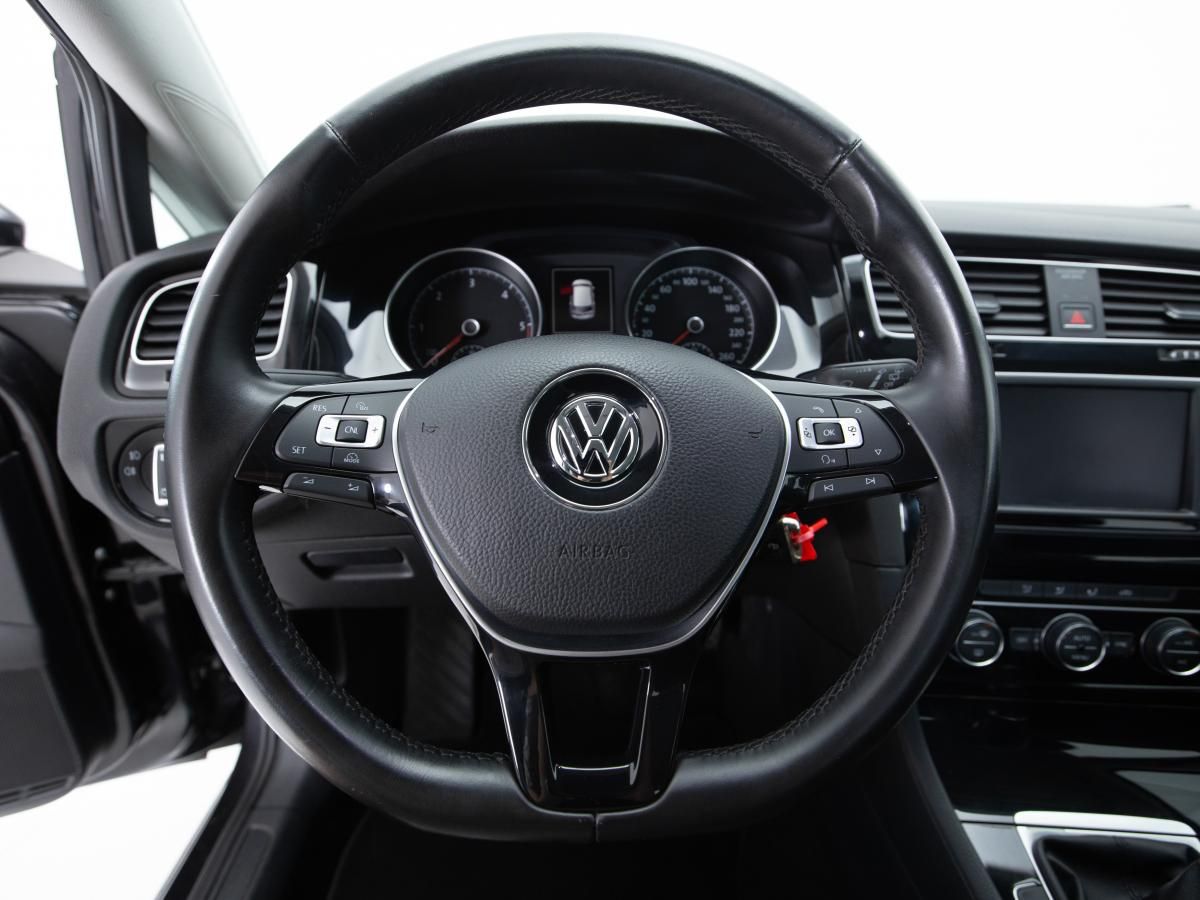 volkswagen-golf-2015-diesel-1968cc