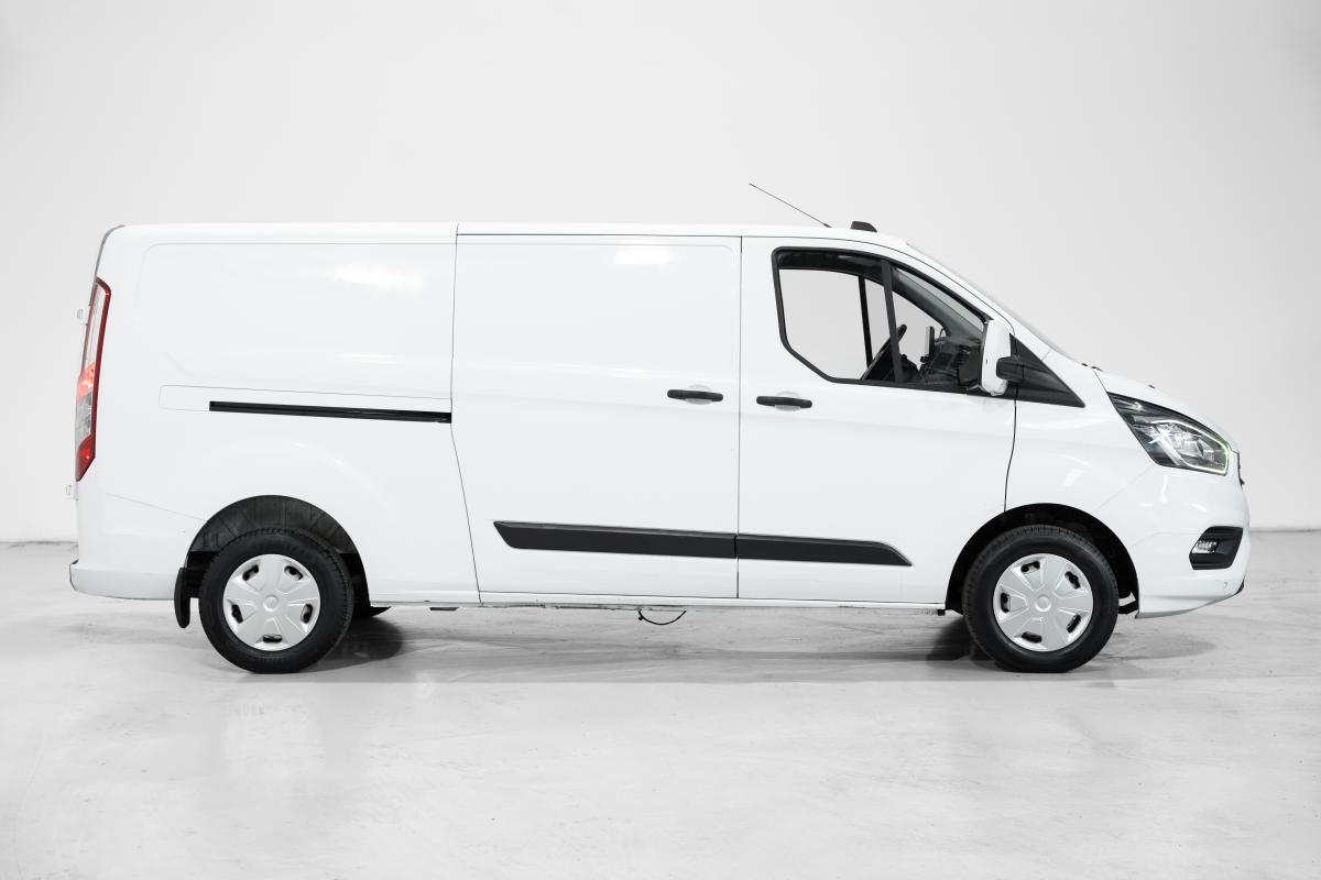 ford-transit-2022-diesel-1995cc