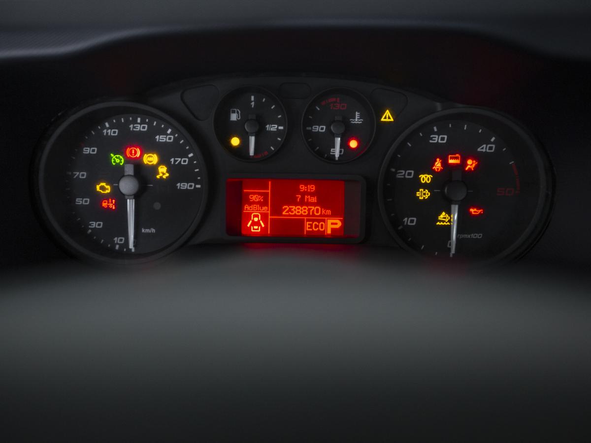 iveco-daily-2019-diesel-2998cc