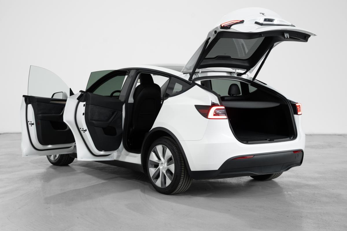 tesla-model-y-2023-eletrico-0cc