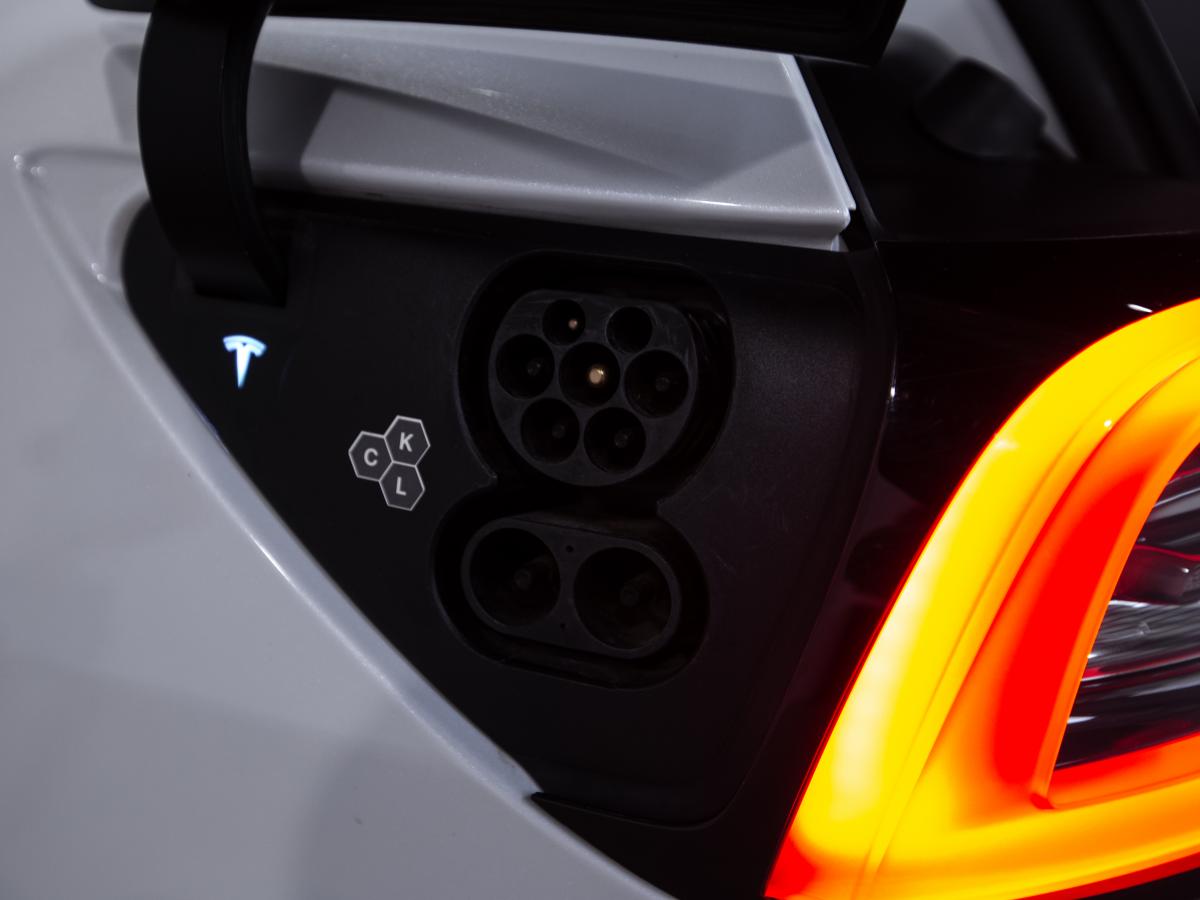 tesla-model-y-2023-eletrico-0cc
