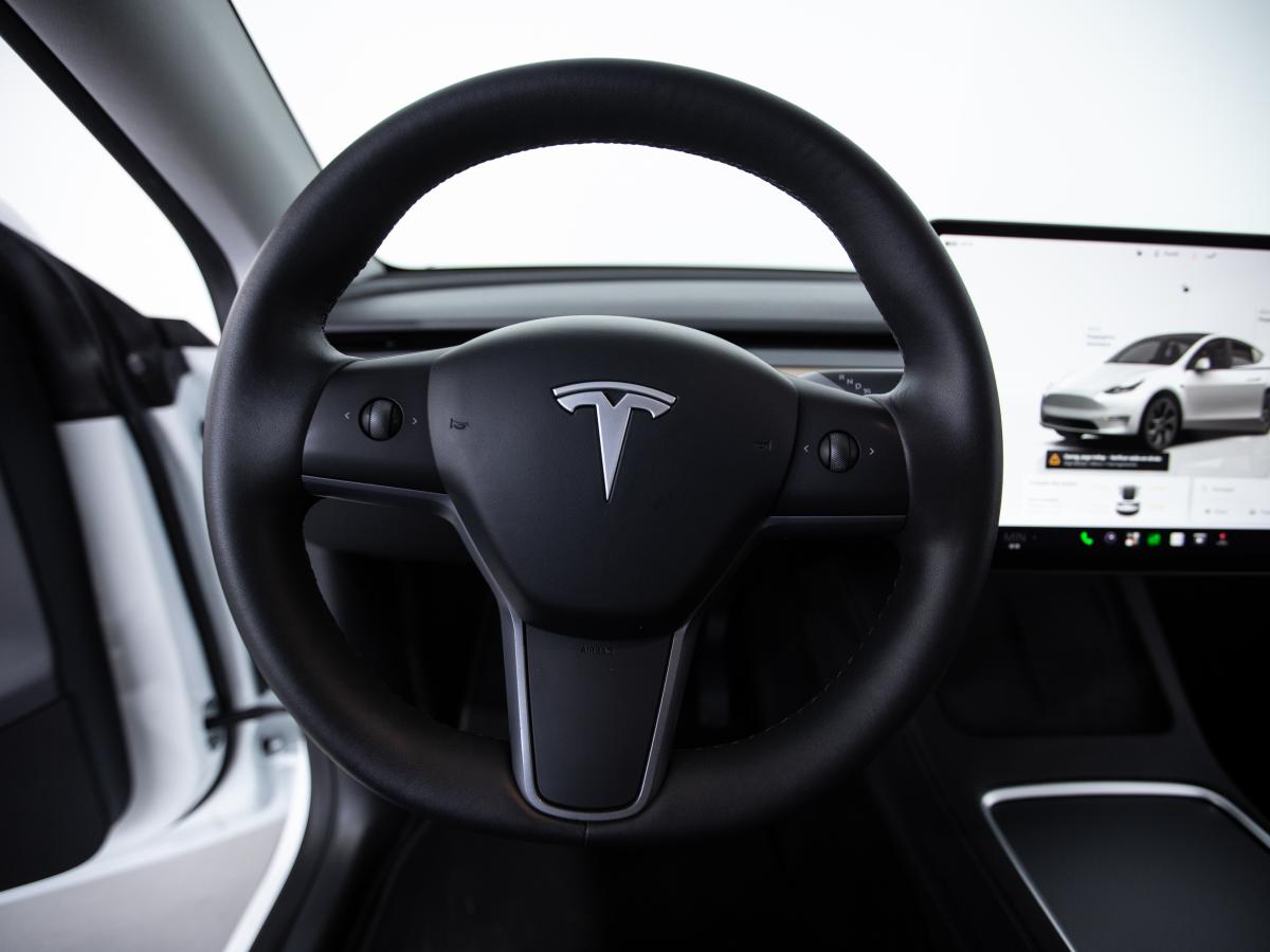 tesla-model-y-2023-eletrico-0cc