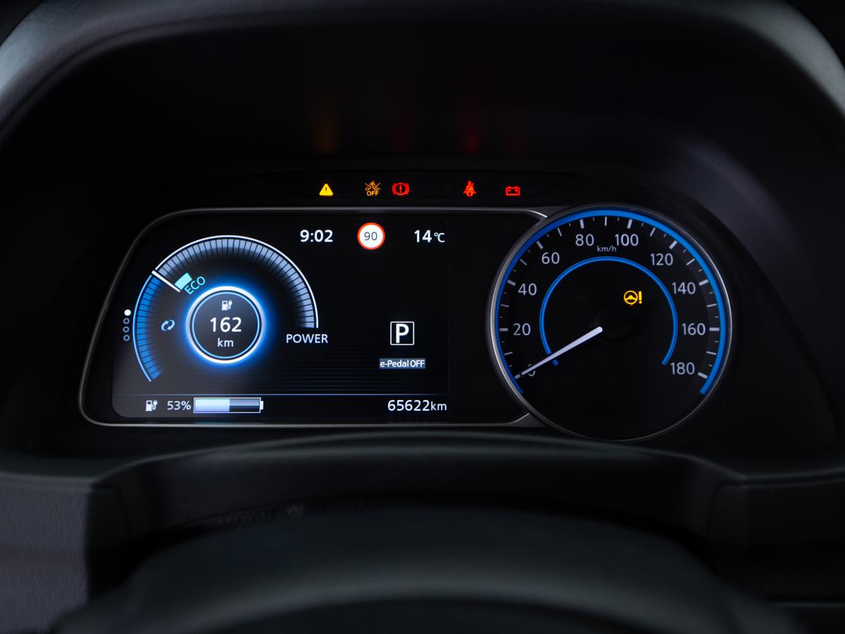 nissan-leaf-2023-eletrico-0cc
