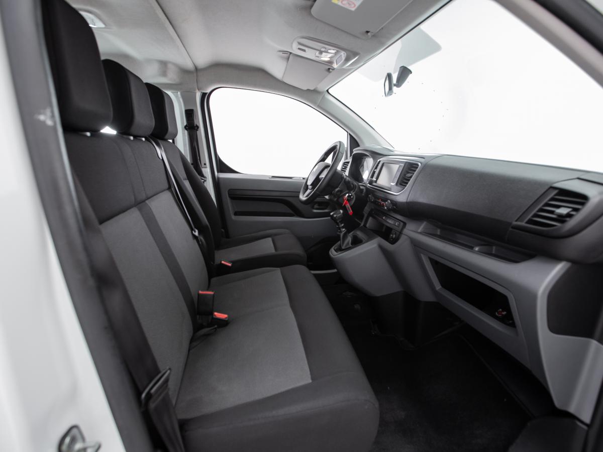 citroen-jumpy-2022-diesel-1499cc