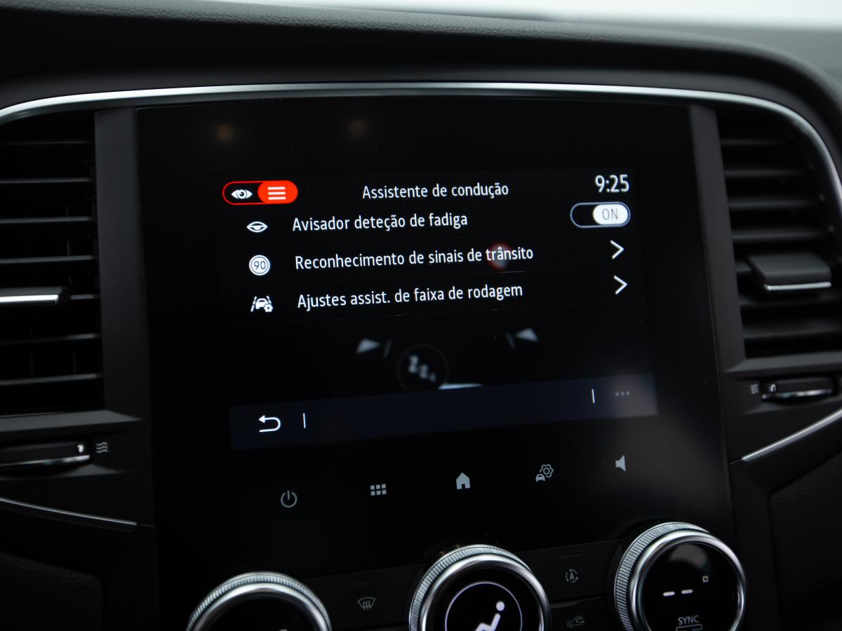 renault-megane-sport-tourer-2022-diesel-1461cc