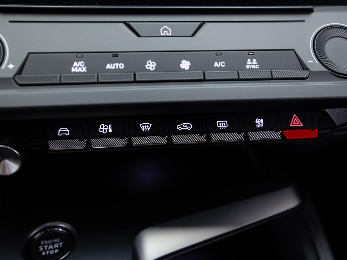 peugeot-308-2023-diesel-1499cc