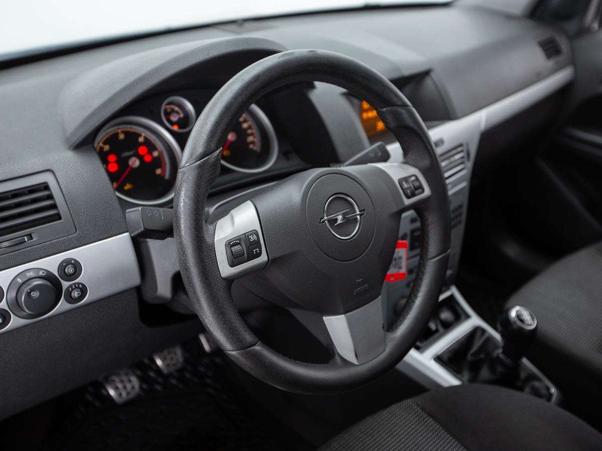 opel-astra-sport-tourer-2007-diesel-1686cc