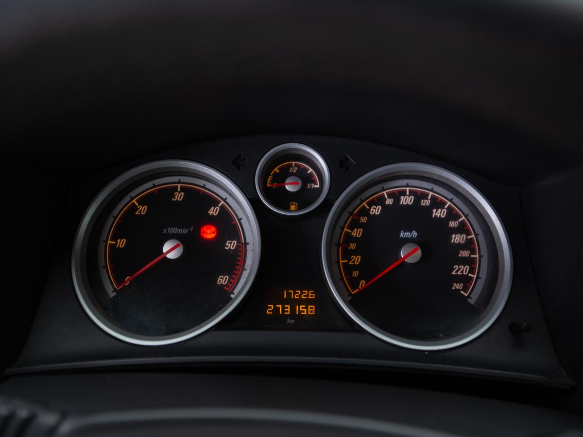 opel-astra-sport-tourer-2007-diesel-1686cc