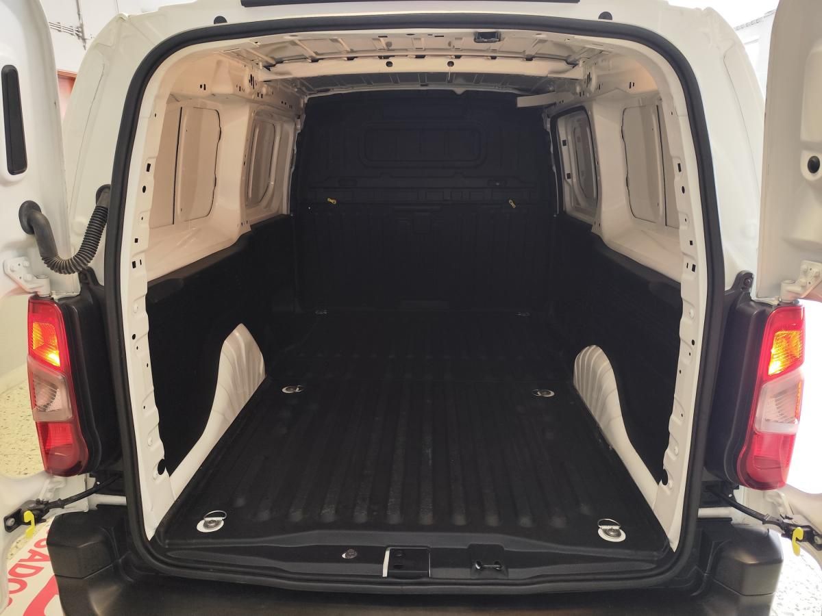 citroen-berlingo-2022-diesel-1499cc