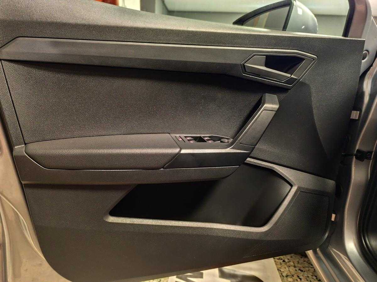 seat-ibiza-2023-gasolina-999cc