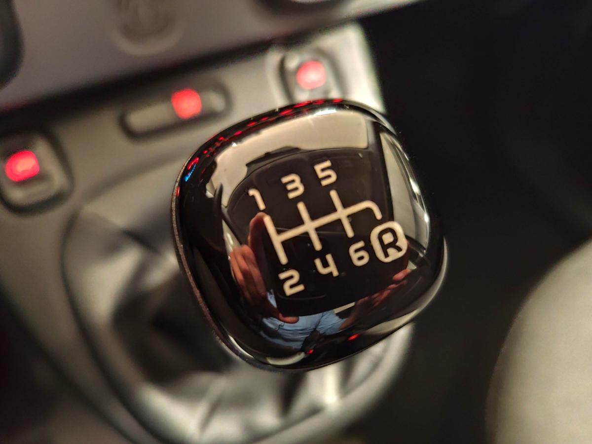 fiat-panda-2023-hibrido-a-gasolina-999cc