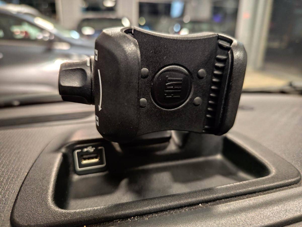 fiat-panda-2023-hibrido-a-gasolina-999cc