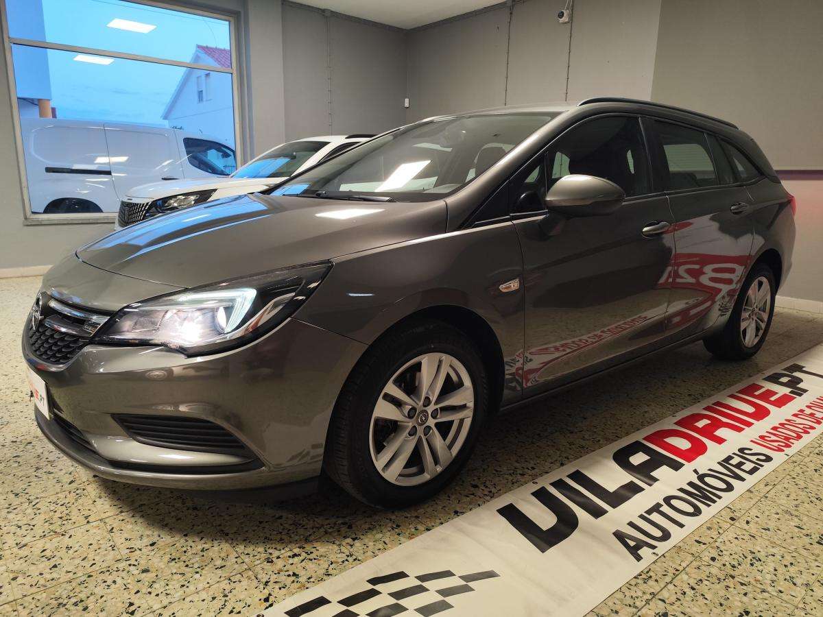 opel-astra-sport-tourer-2018-diesel-1598cc