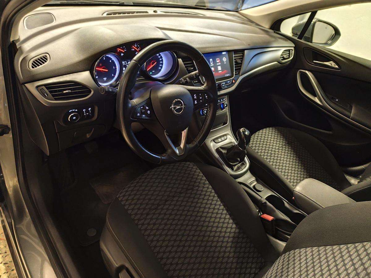 opel-astra-sport-tourer-2018-diesel-1598cc