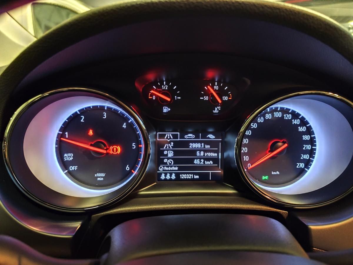 opel-astra-sport-tourer-2018-diesel-1598cc