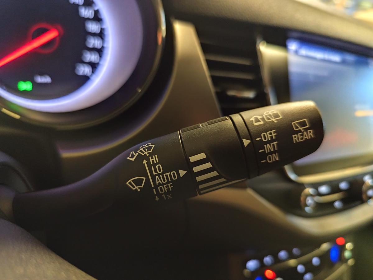 opel-astra-sport-tourer-2018-diesel-1598cc