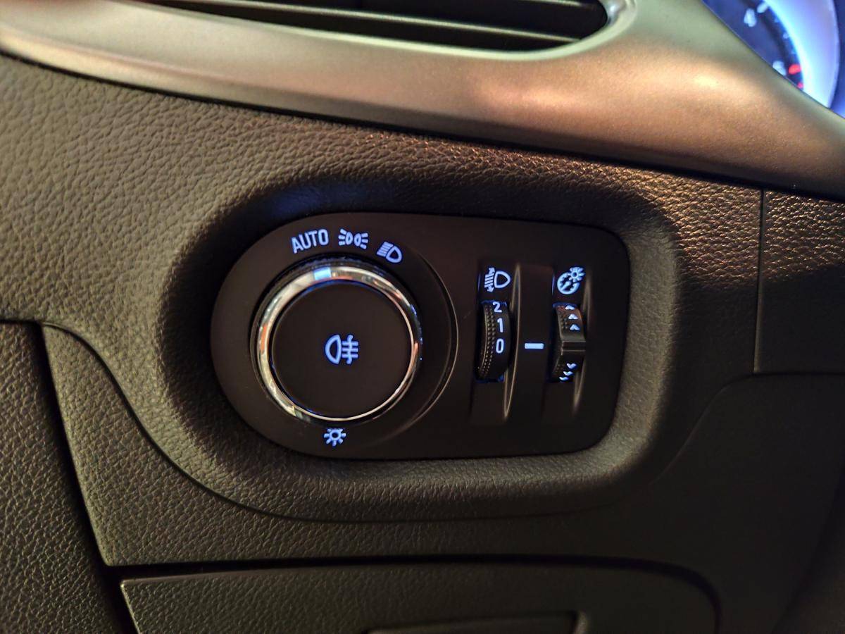 opel-astra-sport-tourer-2018-diesel-1598cc