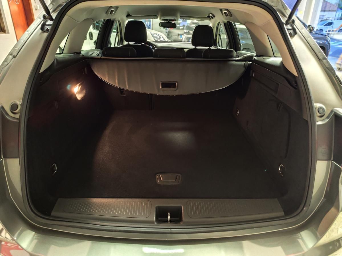 opel-astra-sport-tourer-2018-diesel-1598cc