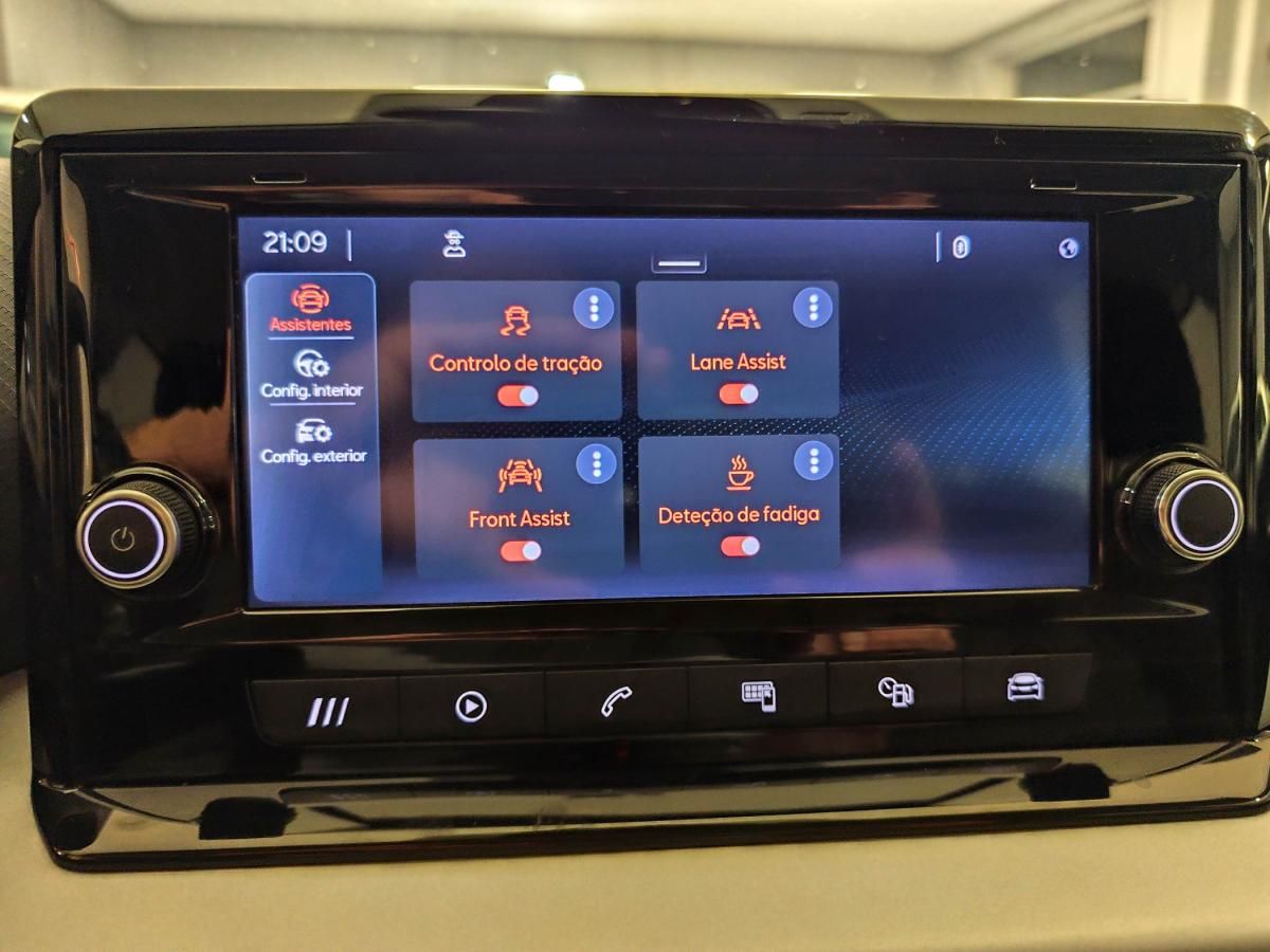 seat-arona-2022-gasolina-999cc
