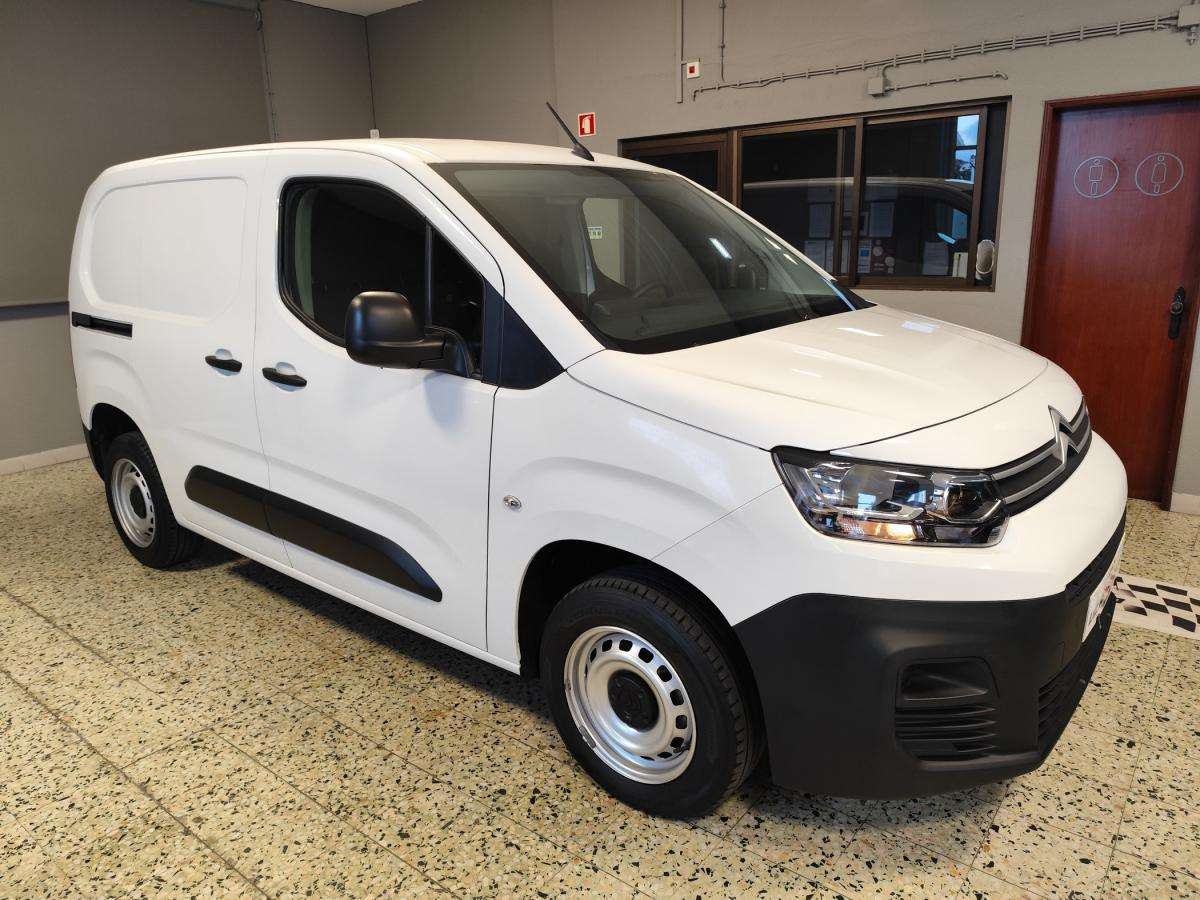 citroen-berlingo-2022-diesel-1499cc