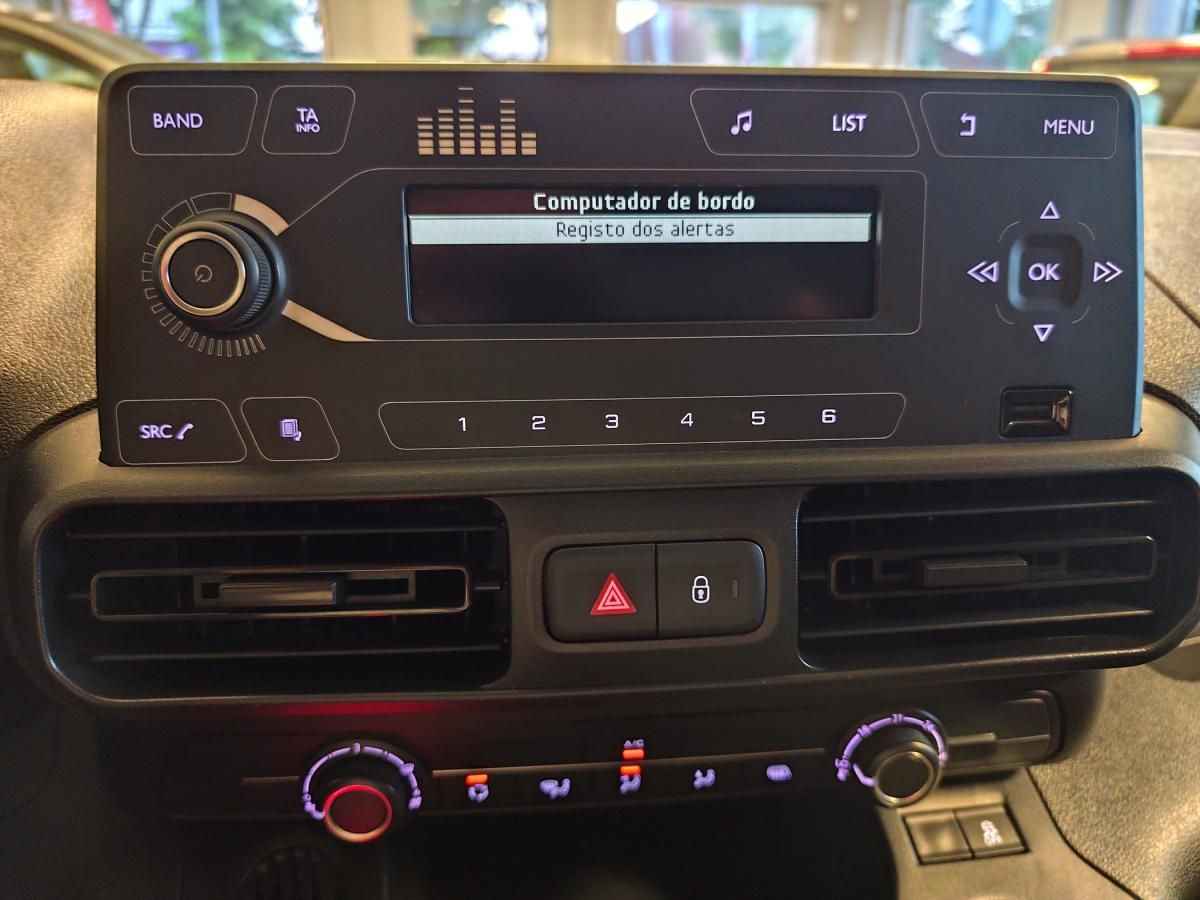 citroen-berlingo-2022-diesel-1499cc