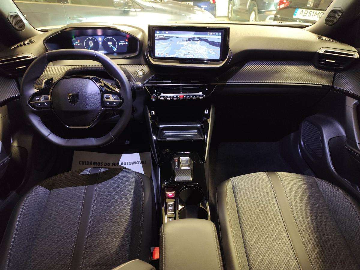 peugeot-2008-2024-gasolina-1199cc