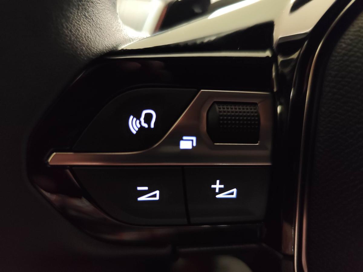 peugeot-2008-2024-gasolina-1199cc