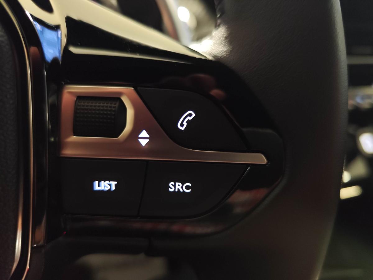 peugeot-2008-2024-gasolina-1199cc