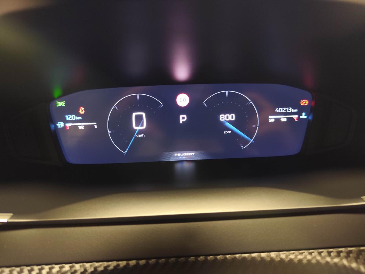 peugeot-2008-2024-gasolina-1199cc