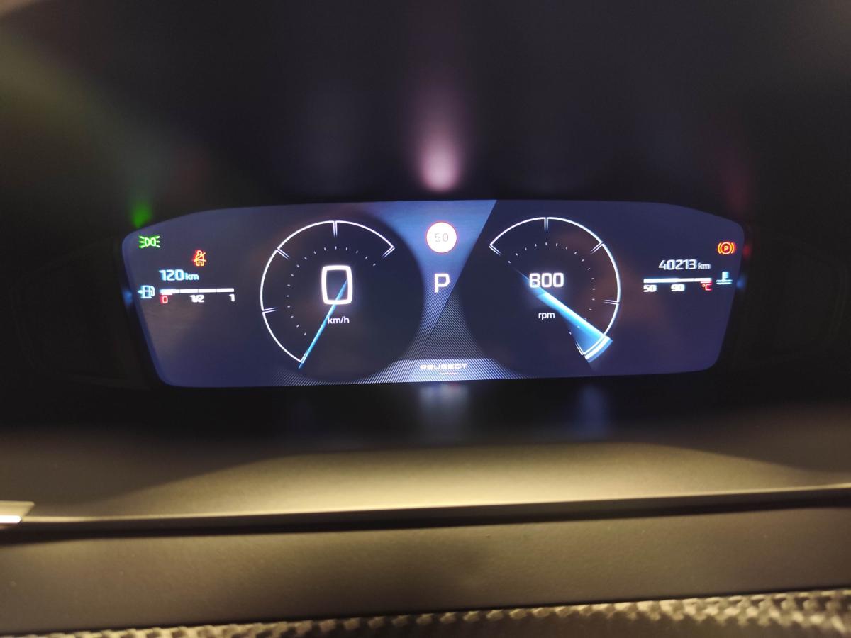 peugeot-2008-2024-gasolina-1199cc