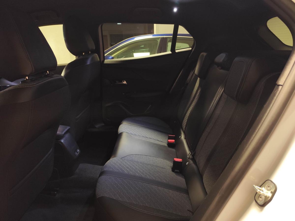 peugeot-2008-2024-gasolina-1199cc