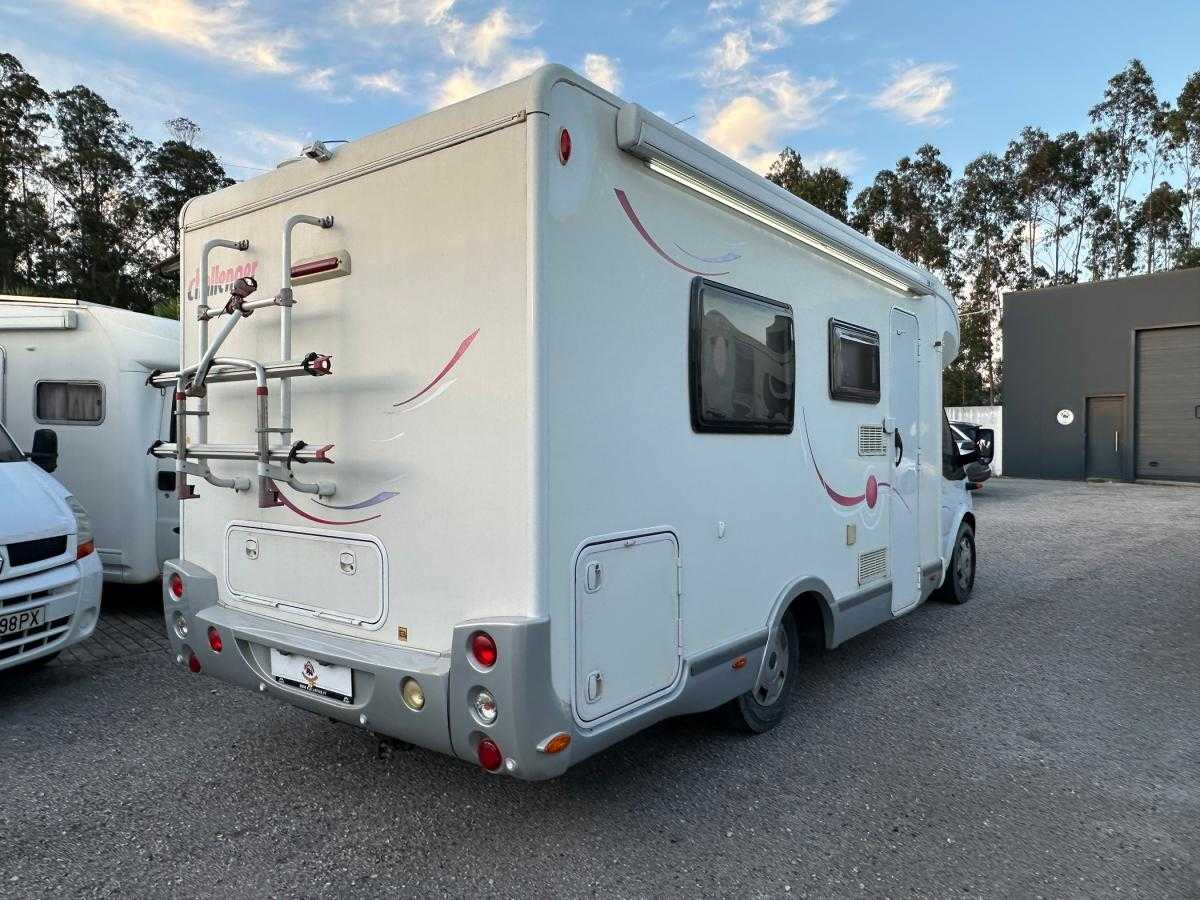 ford-transit-2009-diesel-2200cc
