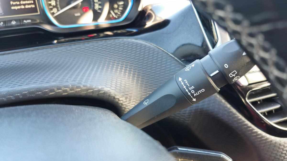 peugeot-2008-1-6-e-hdi-2015-diesel-1560cc